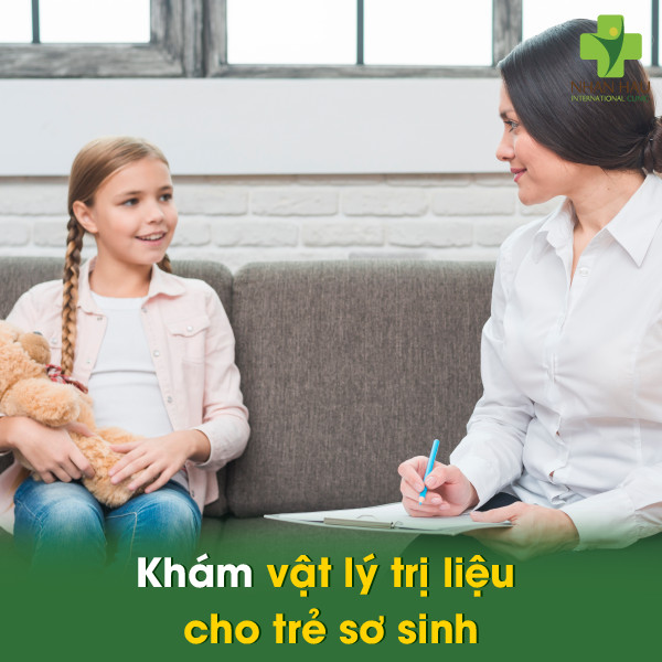 Vật lý trị liệu cho bé: Hỗ trợ phát triển toàn diện và khỏe mạnh 7 Khám vật lý trị liệu cho trẻ sơ sinh
